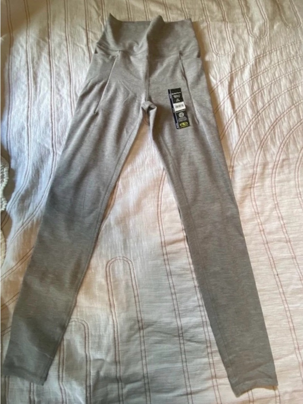 Athletic Works Light Heather Gray women’s High-Rise Leggings
